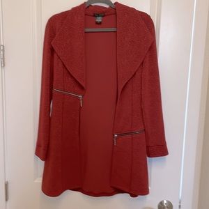 Eva Varro red blazer zipper detail